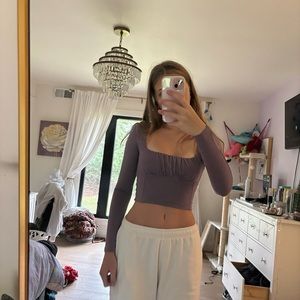 Wilfred Free for Aritzia Orbit Long Sleeve Square Neck Cropped Shirt